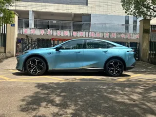 Deepal L07 2024 купить из Китая, цена 2 796 000 ₽ — Suifenhe Auto