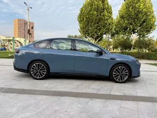 Leapmotor B01 2025 купить из Китая, цена 3 023 000 ₽ — Suifenhe Auto