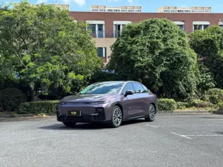 Leapmotor B01 2025 купить из Китая, цена 2 896 000 ₽ — Suifenhe Auto