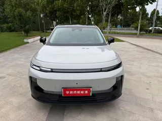 Leapmotor B10 2025 купить из Китая, цена 2 968 000 ₽ — Suifenhe Auto