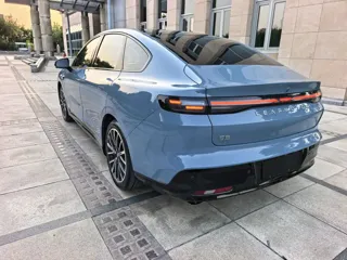 Leapmotor B01 2025 купить из Китая, цена 2 990 000 ₽ — Suifenhe Auto
