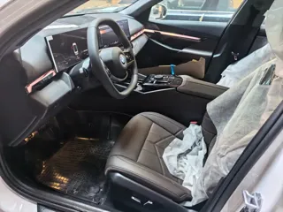 BMW 5 Series 2026 купить из Китая, цена 7 279 000 ₽ — Suifenhe Auto