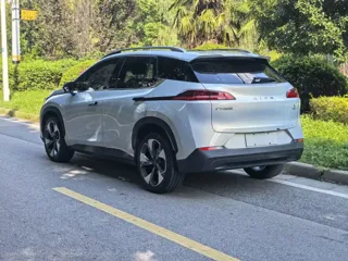 Aion V 2021 купить из Китая, цена 3 678 000 ₽ — Suifenhe Auto