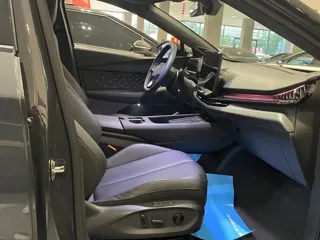 Volkswagen Yuzhong 06 2025 купить из Китая, цена 3 715 000 ₽ — Suifenhe Auto