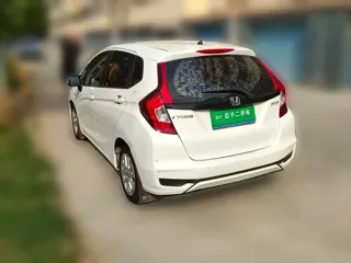 Honda Fit 2019 купить из Китая, цена 1 212 000 ₽ — Suifenhe Auto