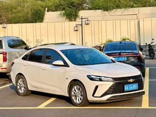 Chevrolet Monza 2024 купить из Китая, цена 1 180 000 ₽ — Suifenhe Auto