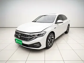 Volkswagen Sagitar 2022 купить из Китая, цена 1 721 000 ₽ — Suifenhe Auto