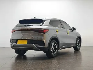 BYD Yuan 2022 купить из Китая, цена 3 428 000 ₽ — Suifenhe Auto