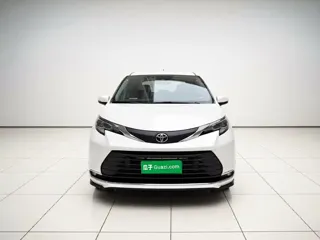 Toyota SIENNA 2024 купить из Китая, цена 6 683 000 ₽ — Suifenhe Auto