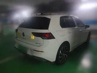 Volkswagen Golf 2022 купить из Китая, цена 1 615 000 ₽ — Suifenhe Auto