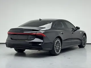 Audi A7L 2024 купить из Китая, цена 6 014 000 ₽ — Suifenhe Auto