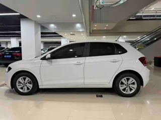 Volkswagen Polo 2021 купить из Китая, цена 1 337 000 ₽ — Suifenhe Auto