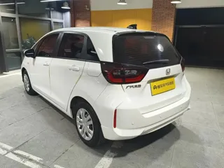 Honda Fit 2023 купить из Китая, цена 1 268 000 ₽ — Suifenhe Auto
