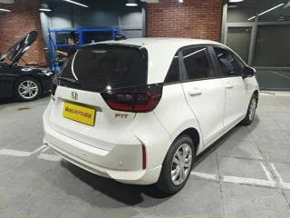 Honda Fit 2023 купить из Китая, цена 1 268 000 ₽ — Suifenhe Auto