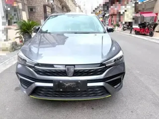 Roewe i5 2021 купить из Китая, цена 1 149 000 ₽ — Suifenhe Auto