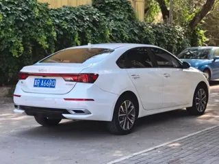 Kia K3 2022 купить из Китая, цена 1 270 000 ₽ — Suifenhe Auto
