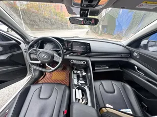 Hyundai Elantra 2020 купить из Китая, цена 1 229 000 ₽ — Suifenhe Auto