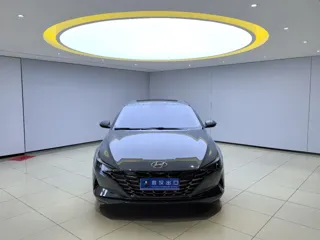 Hyundai Elantra 2023 купить из Китая, цена 1 641 000 ₽ — Suifenhe Auto
