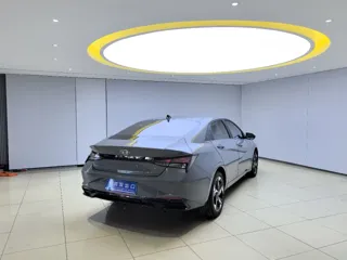 Hyundai Elantra 2023 купить из Китая, цена 1 641 000 ₽ — Suifenhe Auto