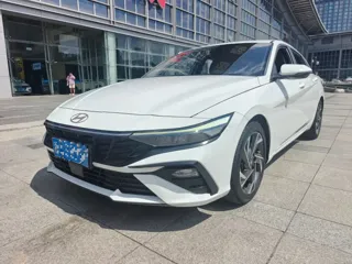Hyundai Elantra 2023 купить из Китая, цена 1 345 000 ₽ — Suifenhe Auto