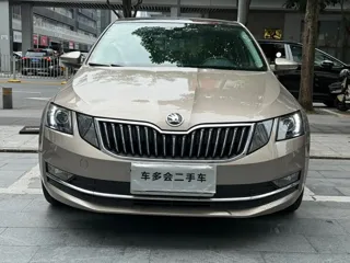 Skoda Octavia 2018 купить из Китая, цена 1 383 000 ₽ — Suifenhe Auto