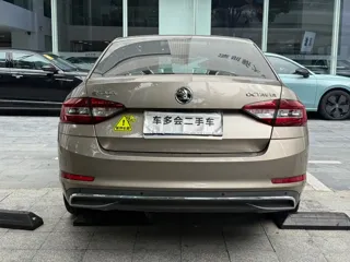 Skoda Octavia 2018 купить из Китая, цена 1 383 000 ₽ — Suifenhe Auto