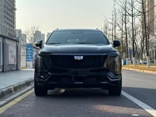 Cadillac XT5 2025 купить из Китая, цена 5 994 000 ₽ — Suifenhe Auto
