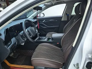Bestune B70 2024 купить из Китая, цена 2 300 000 ₽ — Suifenhe Auto