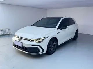 Volkswagen Golf 2023 купить из Китая, цена 2 066 000 ₽ — Suifenhe Auto