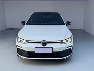 Volkswagen Golf 2023 купить из Китая, цена 2 066 000 ₽ — Suifenhe Auto