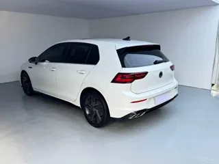 Volkswagen Golf 2023 купить из Китая, цена 2 066 000 ₽ — Suifenhe Auto