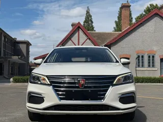 Roewe Ei5 2018 купить из Китая, цена 1 112 000 ₽ — Suifenhe Auto