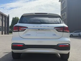 Roewe Ei5 2018 купить из Китая, цена 1 112 000 ₽ — Suifenhe Auto