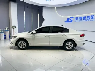 Volkswagen Bora 2024 купить из Китая, цена 1 546 000 ₽ — Suifenhe Auto