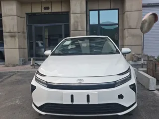 Toyota Corolla 2026 купить из Китая, цена 2 206 000 ₽ — Suifenhe Auto