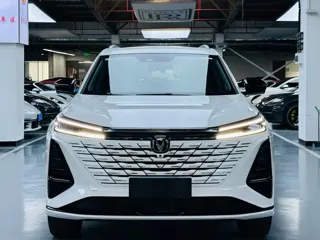 Changan CS75 2025 купить из Китая, цена 3 060 000 ₽ — Suifenhe Auto