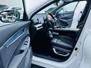 Changan CS75 2025 купить из Китая, цена 3 060 000 ₽ — Suifenhe Auto