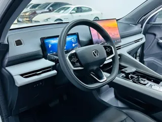 Changan CS75 2025 купить из Китая, цена 3 060 000 ₽ — Suifenhe Auto
