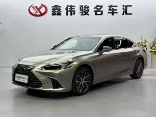 Lexus ES 2025 купить из Китая, цена 8 095 000 ₽ — Suifenhe Auto