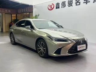 Lexus ES 2025 купить из Китая, цена 8 095 000 ₽ — Suifenhe Auto
