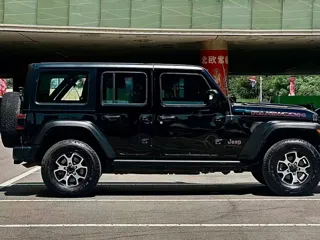 Jeep Wrangler 2024 купить из Китая, цена 6 146 000 ₽ — Suifenhe Auto
