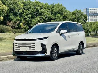Maxus G50 2025 купить из Китая, цена 2 711 000 ₽ — Suifenhe Auto