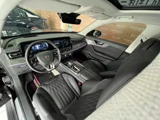 Hongqi HS5 2024 купить из Китая, цена 3 575 000 ₽ — Suifenhe Auto