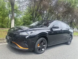 Dongfeng Aeolus Yixuan 2023 купить из Китая, цена 1 043 000 ₽ — Suifenhe Auto