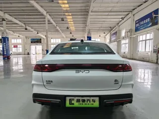 BYD Qin 2025 купить из Китая, цена 2 907 000 ₽ — Suifenhe Auto