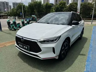 BYD e2 2019 купить из Китая, цена 1 094 000 ₽ — Suifenhe Auto