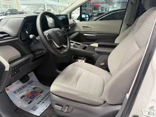 Toyota SIENNA 2025 купить из Китая, цена 7 182 000 ₽ — Suifenhe Auto