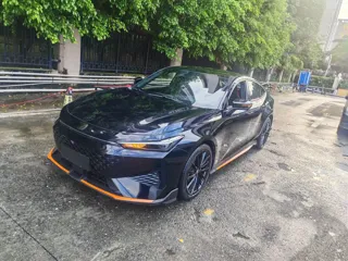 Changan UNI-V 2024 купить из Китая, цена 2 542 000 ₽ — Suifenhe Auto
