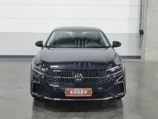 Volkswagen Passat 2024 купить из Китая, цена 3 409 000 ₽ — Suifenhe Auto