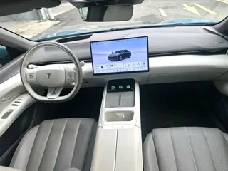 Deepal L07 2024 купить из Китая, цена 3 096 000 ₽ — Suifenhe Auto